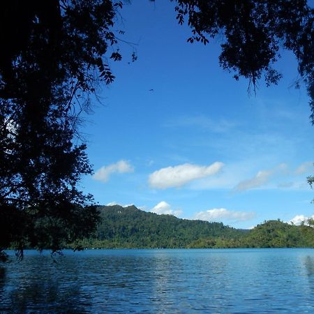 הוילה Besir Raja Ampat Blue Sea מראה חיצוני תמונה