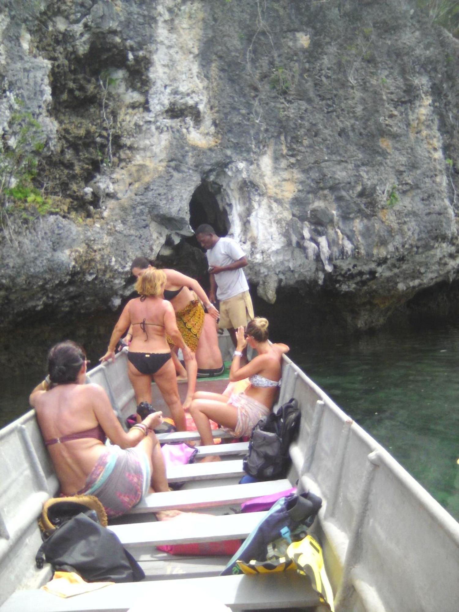 הוילה Besir Raja Ampat Blue Sea מראה חיצוני תמונה